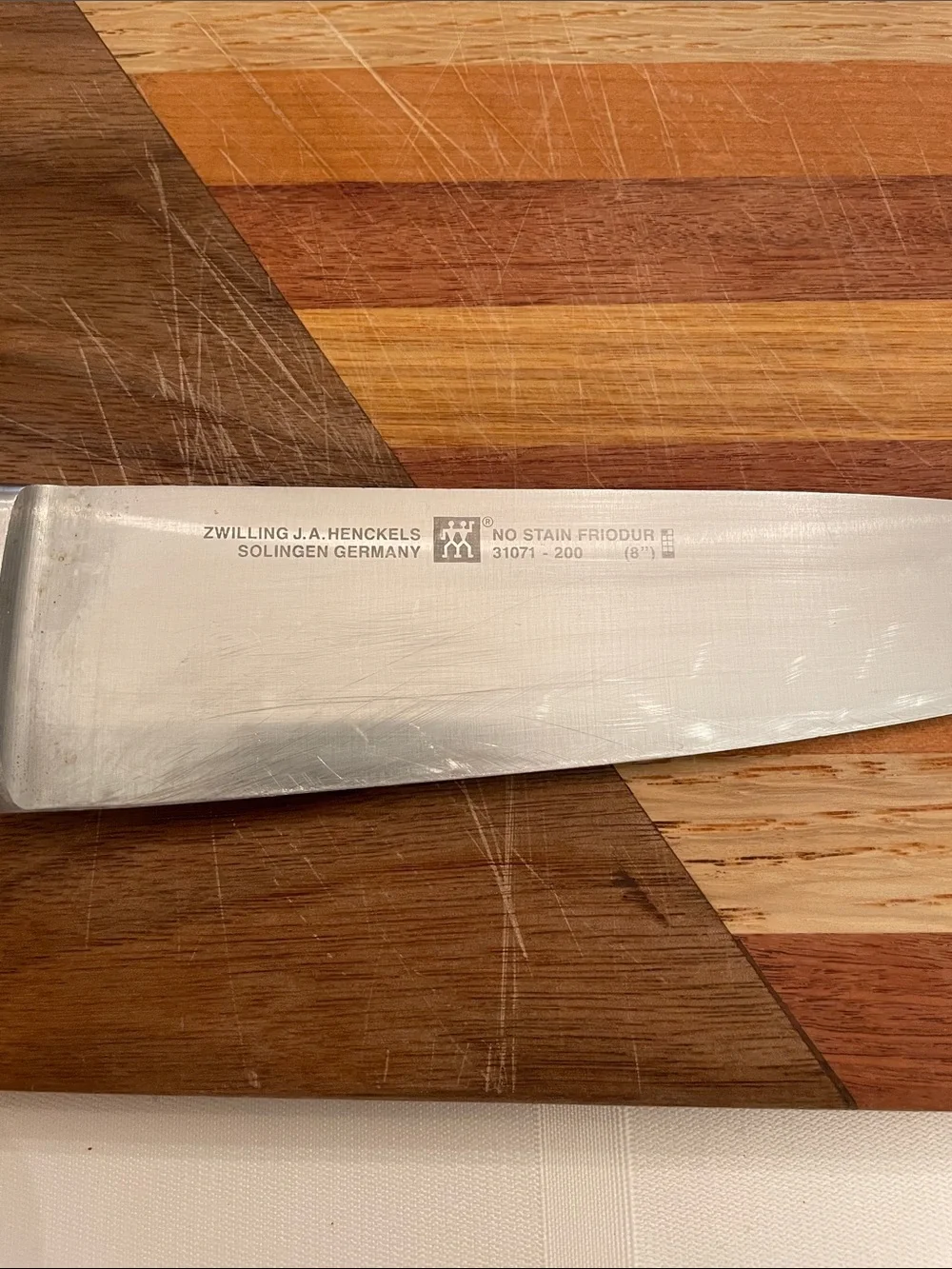ZWILLING J.A. Henckels Stainless 8” Chef's Knife. 31071-200.